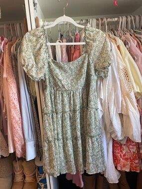 Floral Puff-Sleeve Mini Dress - Light Green